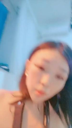 一字马车模 #宝马婷婷 裸舞大秀 掰穴自慰